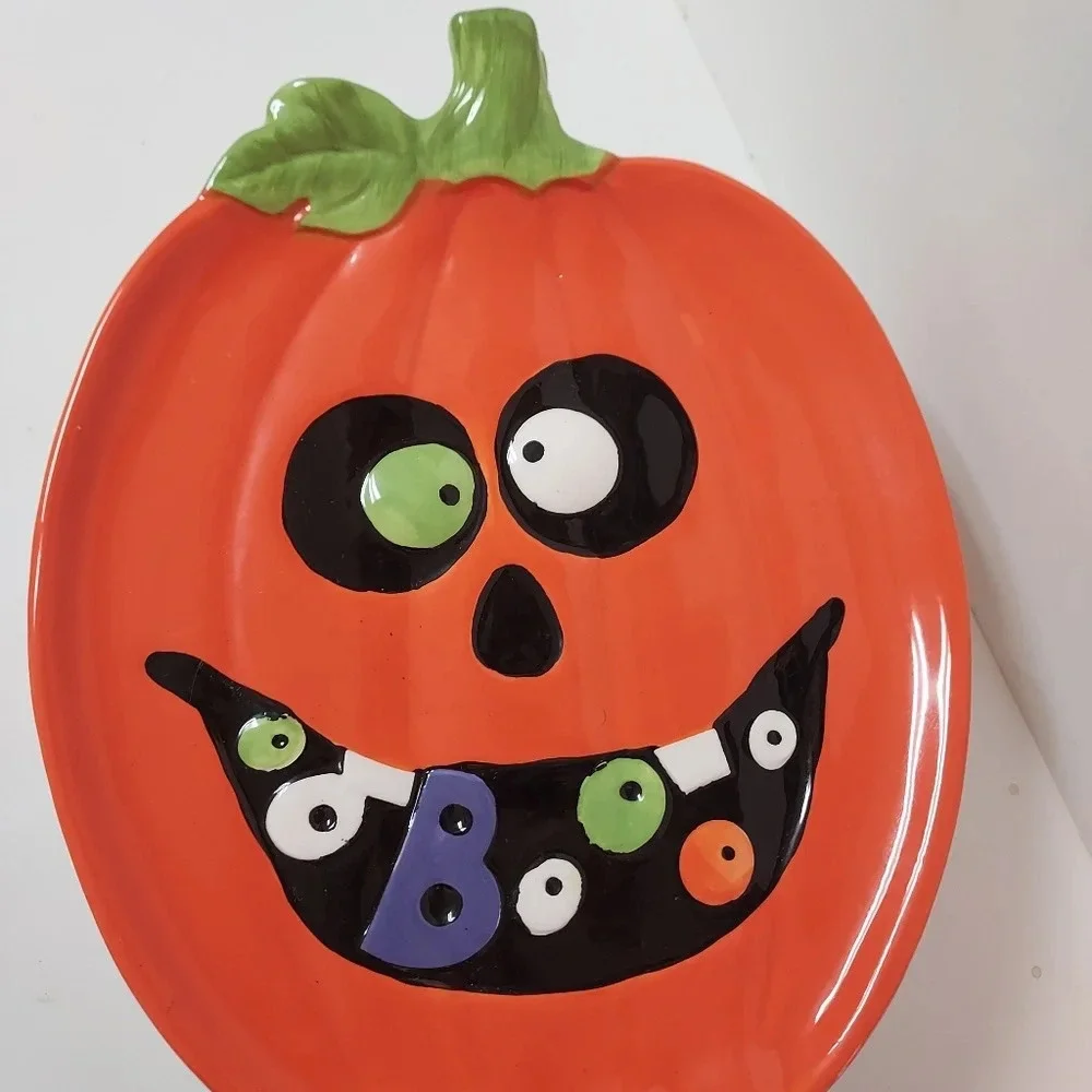Gibson Home Kookoomon Pumpkin Shaped Plate Set of 4